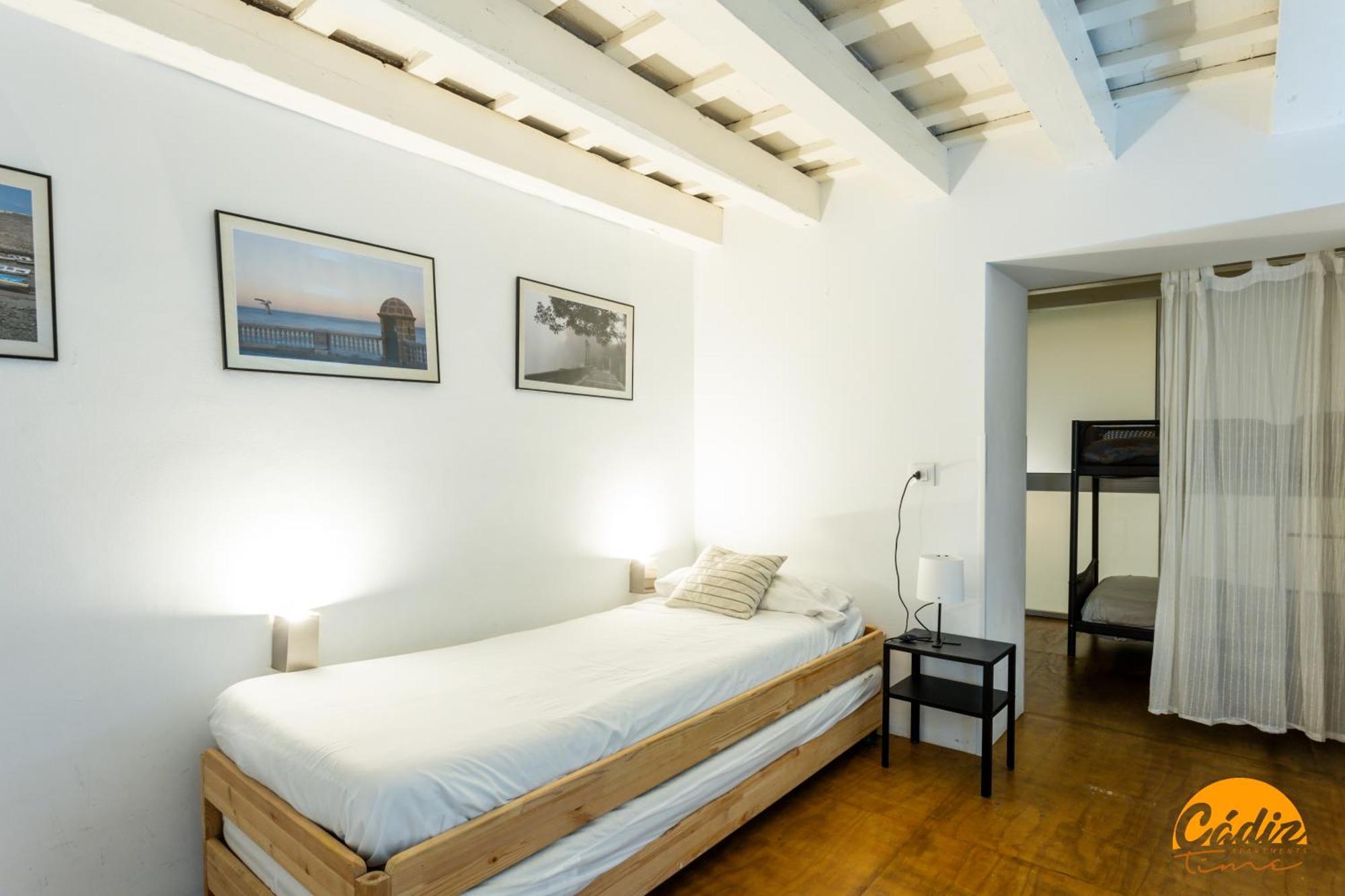 דירות Casa Isabela By Cadiz Time מראה חיצוני תמונה