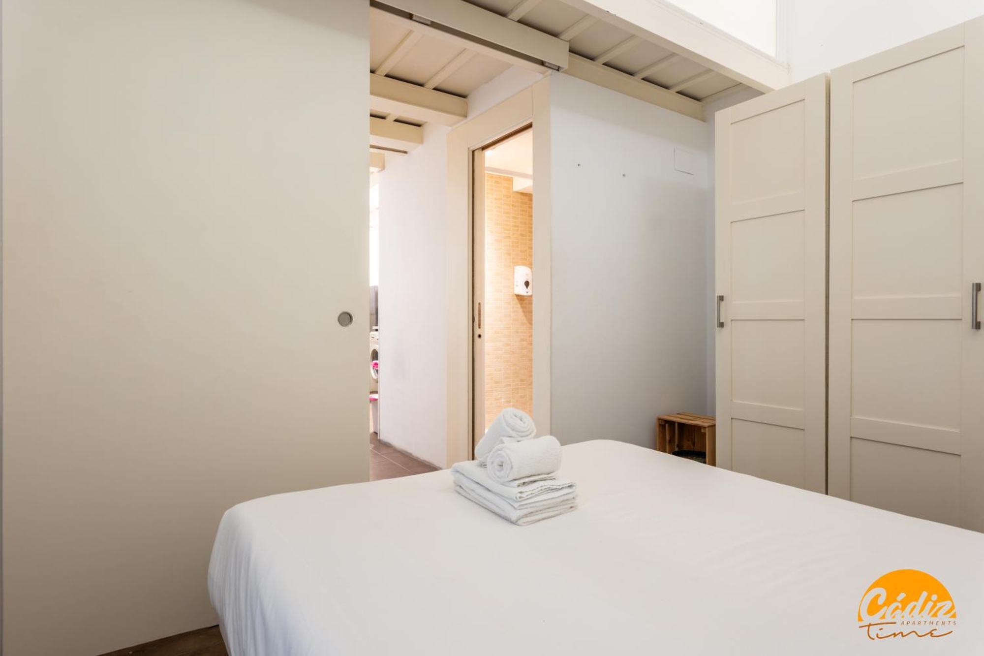 דירות Casa Isabela By Cadiz Time מראה חיצוני תמונה